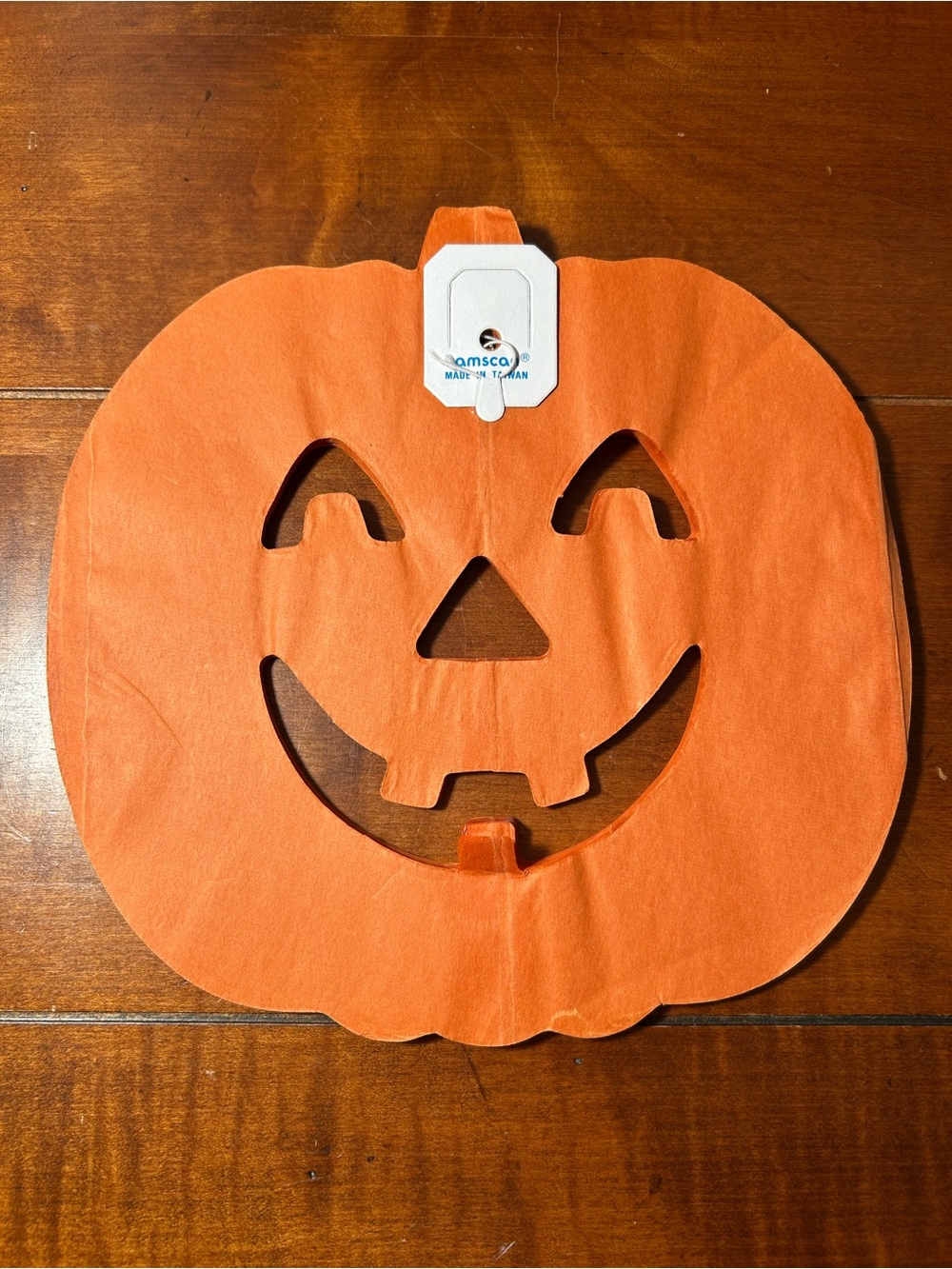 Vintage Amscan Made in Taiwan Paper Pumpkin 7.5” wide x 7.25” tall